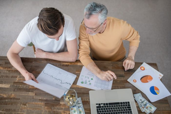 Cum să îți calculezi marja de profit optimă pentru business