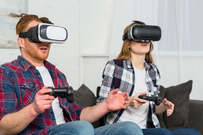 Tehnologii emergente în gaming: VR și AR pe consolele viitorului