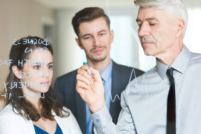 Impactul AI asupra procesului de creare de conținut digital